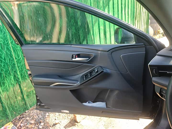 Фото 7 - Toyota Avalon