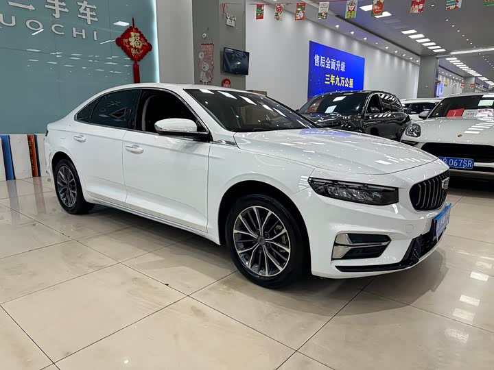 Фото 4 - Geely Preface