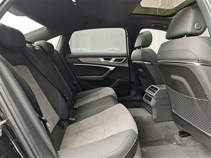 Фото 7 - Audi A6L