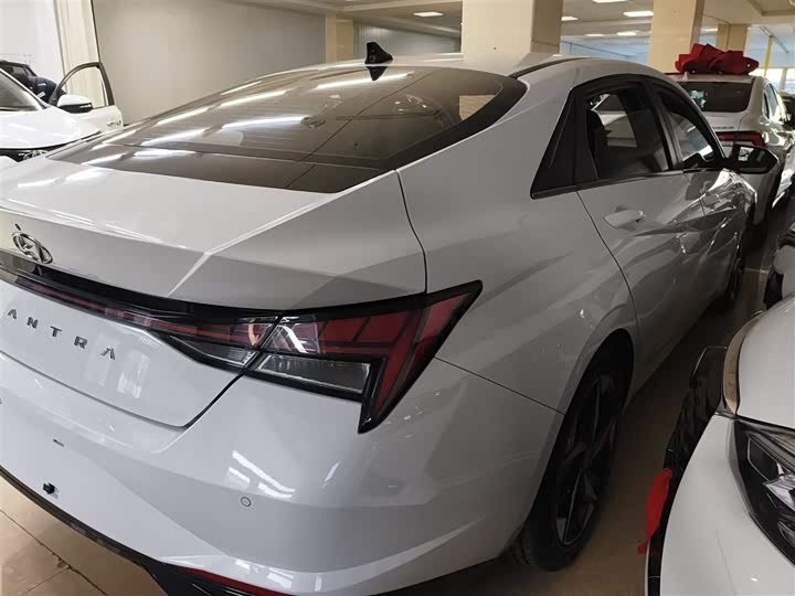 Фото 7 - Hyundai Elantra N line