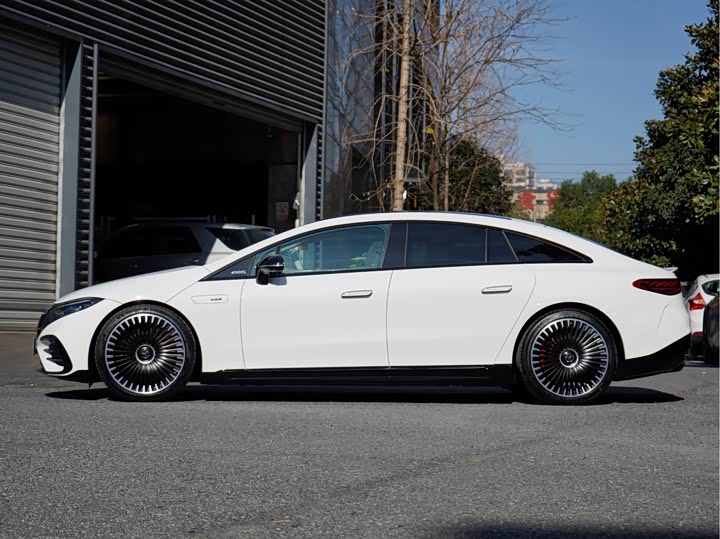 Фото 3 - Mercedes-Benz EQS AMG