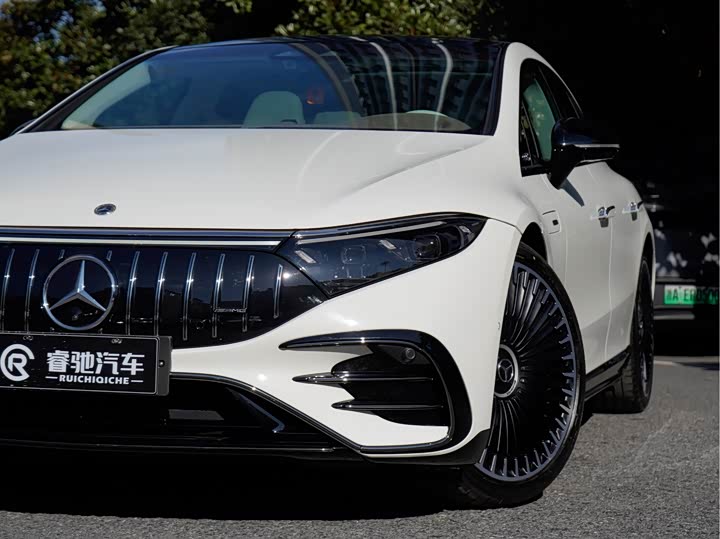 Фото 8 - Mercedes-Benz EQS AMG