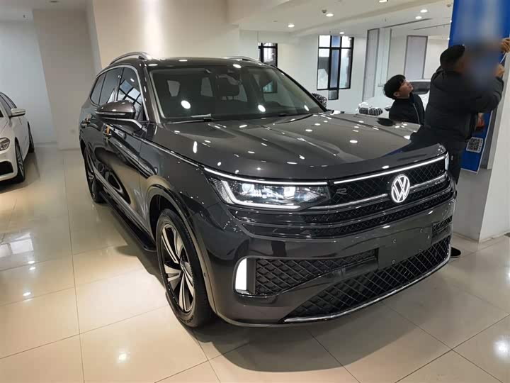 Фото 4 - Volkswagen Tavendor