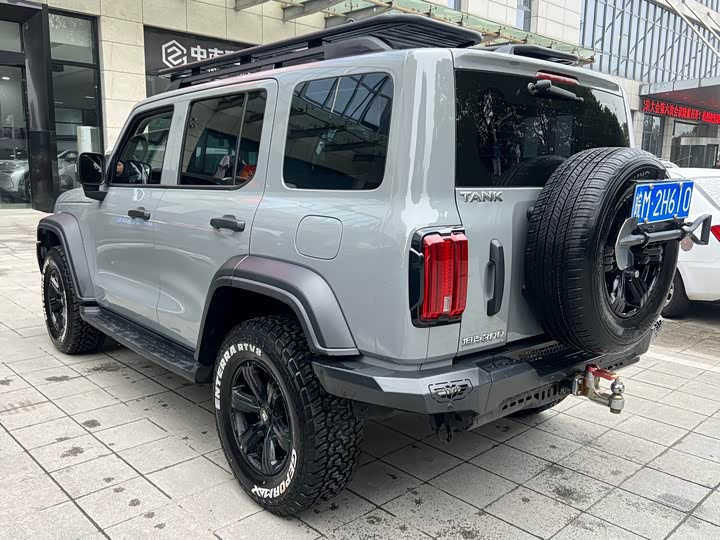 Фото 6 - Tank 300