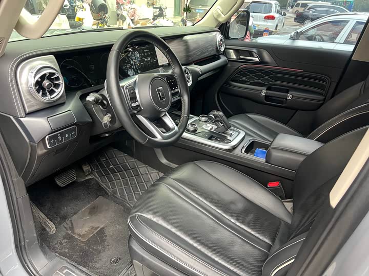 Фото 8 - Tank 300