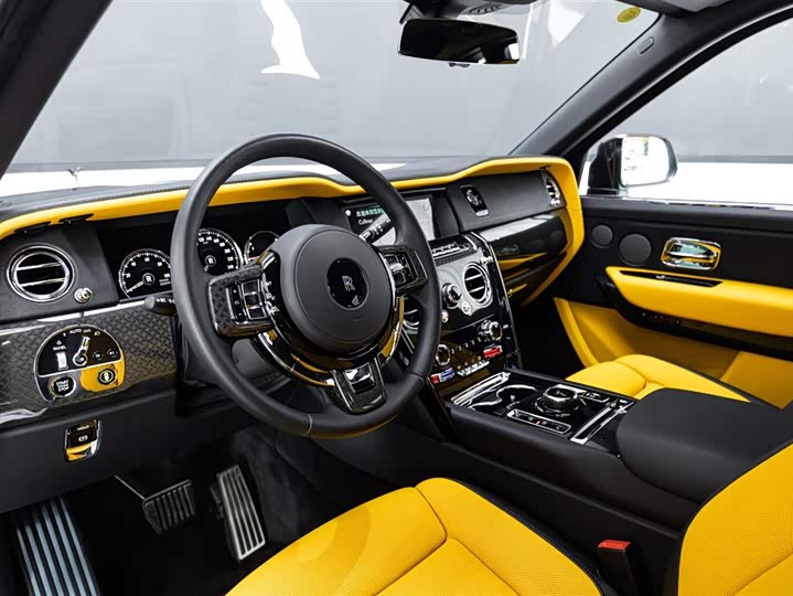 Фото 8 - Rolls-Royce Cullinan