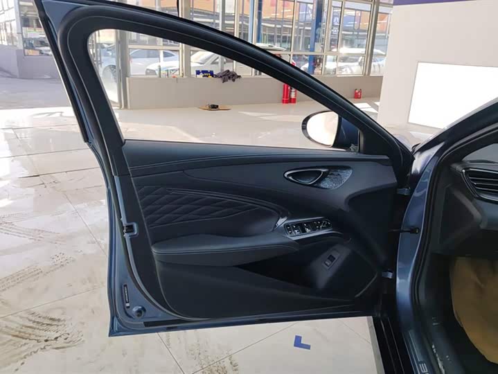 Фото 7 - BYD Seal