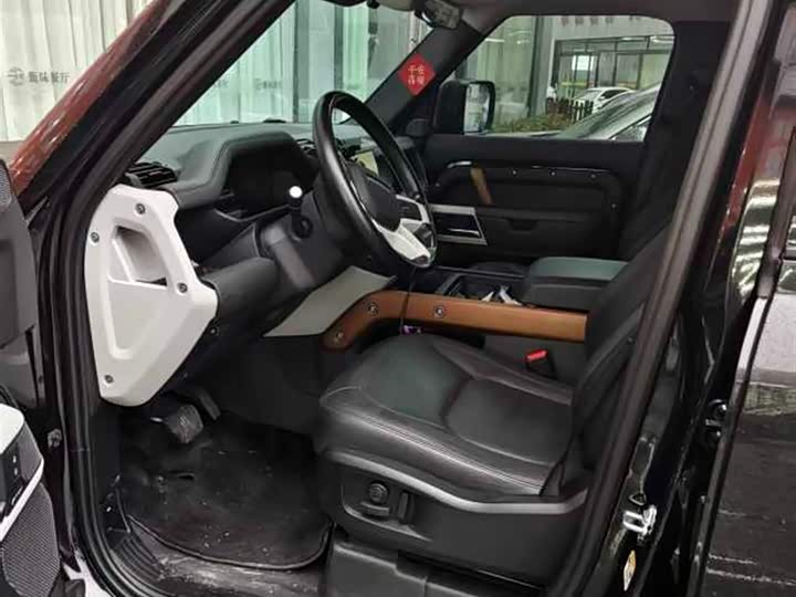 Фото 7 - Land Rover Defender