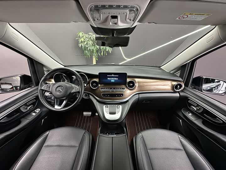 Zdjęcie 7 - Mercedes-Benz V-Class