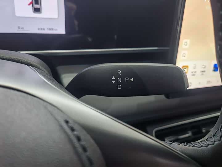 Фото 8 - BYD Qin L