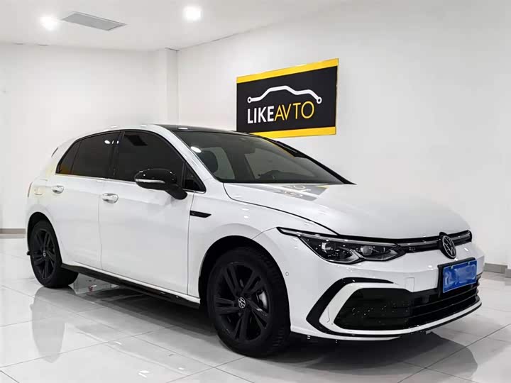 Фото 3 - Volkswagen Golf