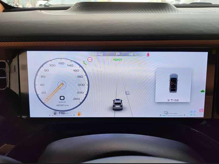 Фото 4 - Tank 500 Hybrid