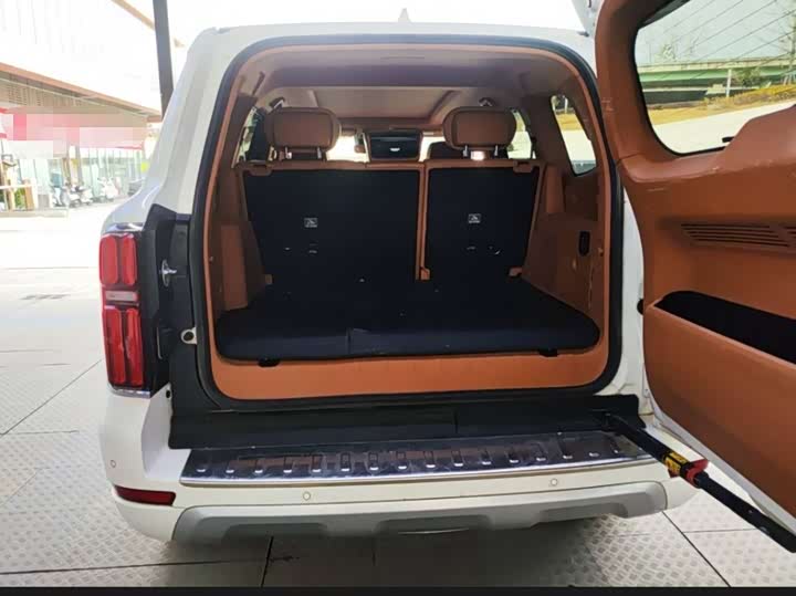 Фото 8 - Tank 500 Hybrid