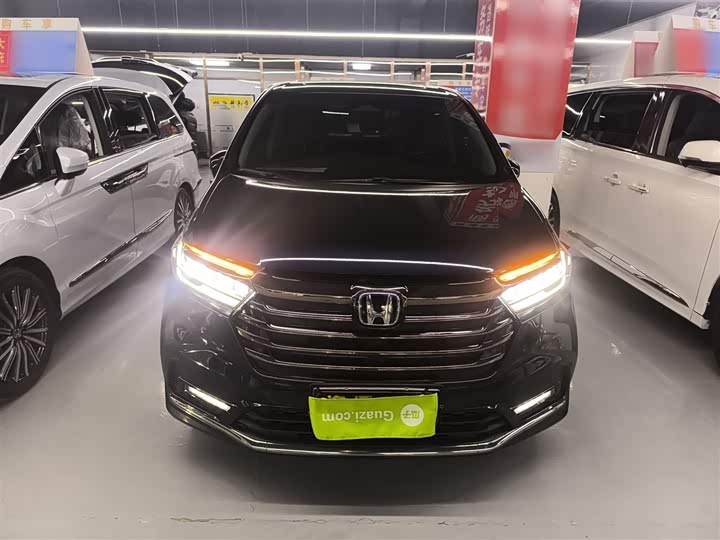 Фото 3 - Honda Odyssey