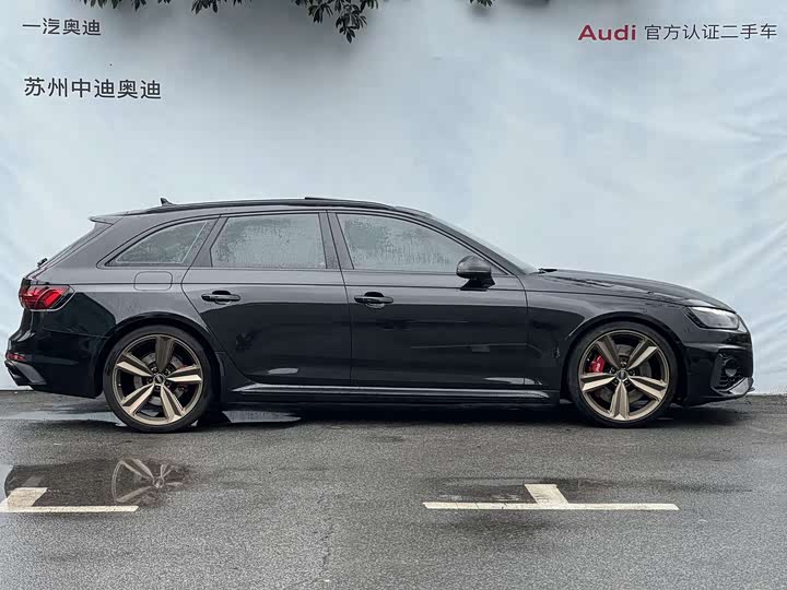 Фото 3 - Audi RS 4