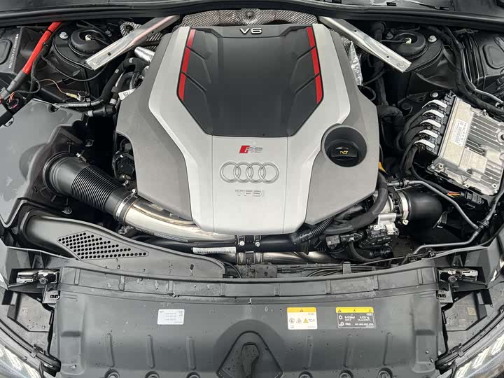 Фото 8 - Audi RS 4