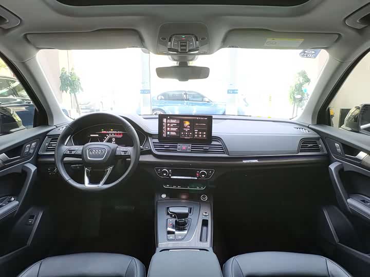 Фото 7 - Audi Q5L