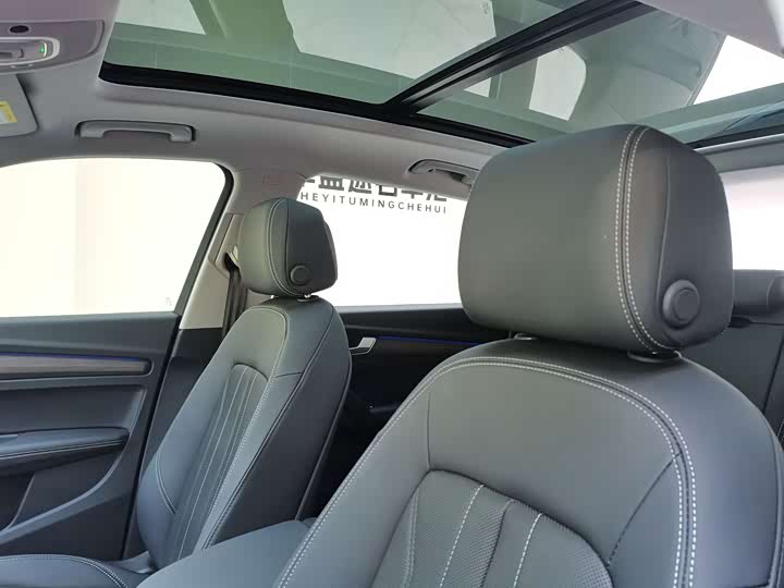 Фото 9 - Audi Q5L