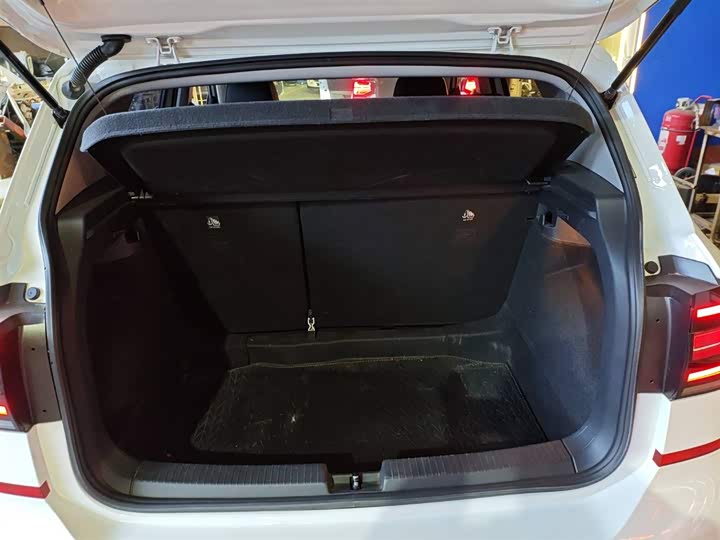 Фото 9 - Volkswagen Tacqua