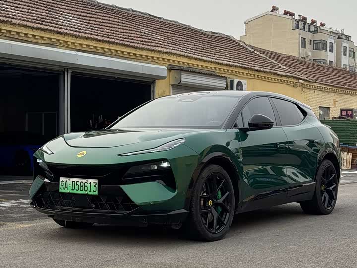 Фото 1 - Lotus Eletre