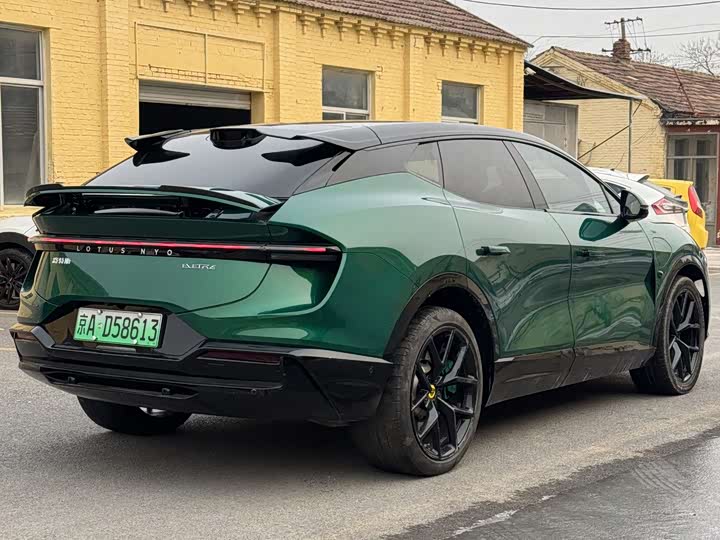 Фото 3 - Lotus Eletre