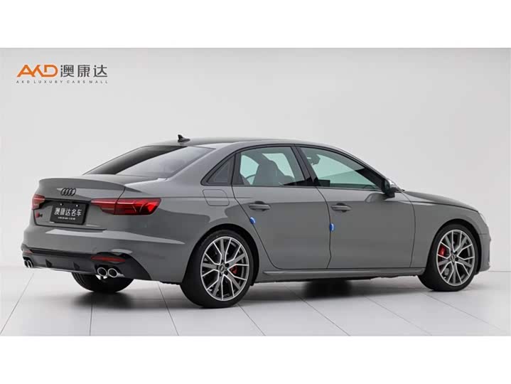 Фото 3 - Audi S4