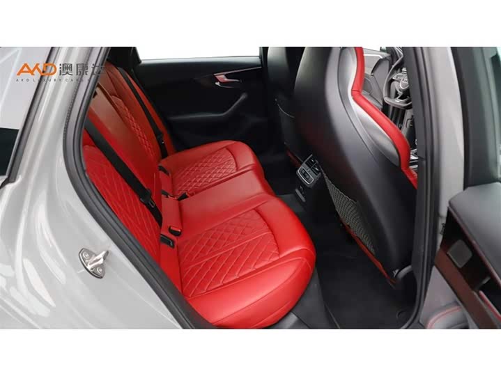 Фото 8 - Audi S4