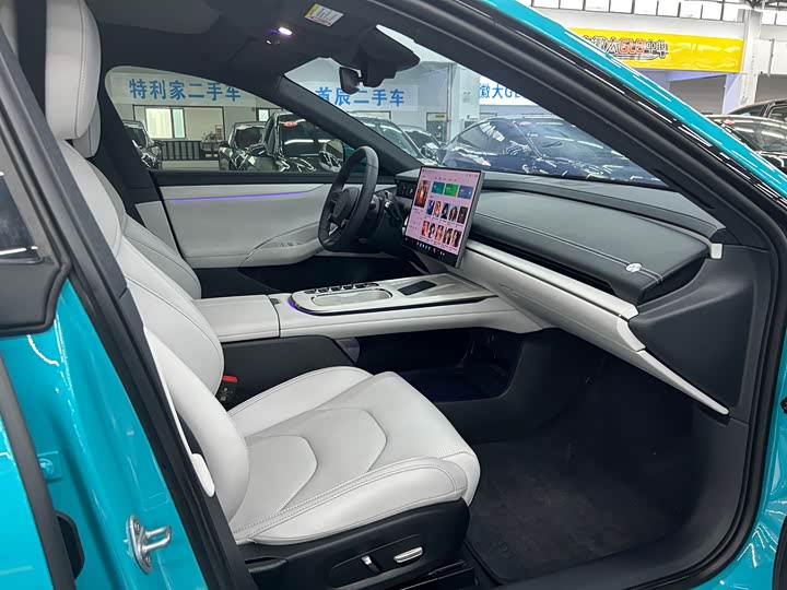 Фото 9 - Xiaomi SU7