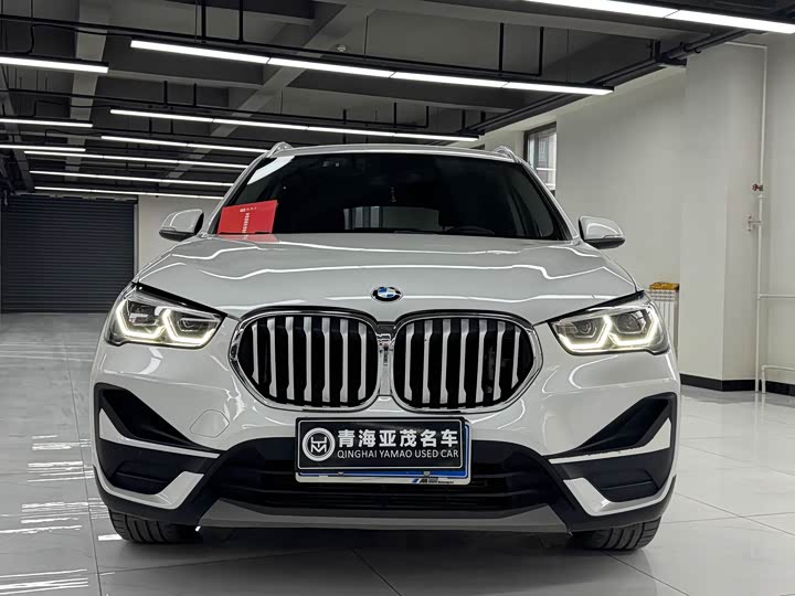 Фото 2 - BMW X1