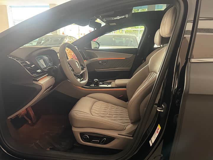 Фото 4 - BYD Han