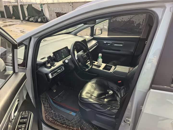 Фото 3 - GAC Aion Y