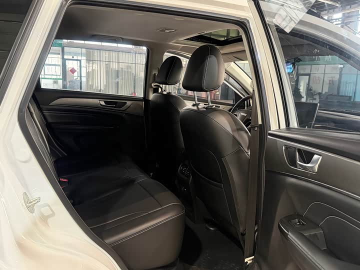 Фото 9 - Haval M6