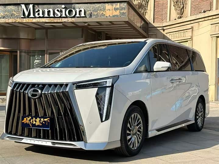 Фото 1 - GAC Trumpchi M8