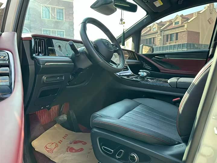 Фото 6 - GAC Trumpchi M8