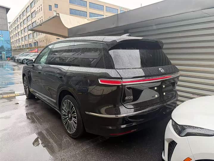 Фото 3 - Nio ES8