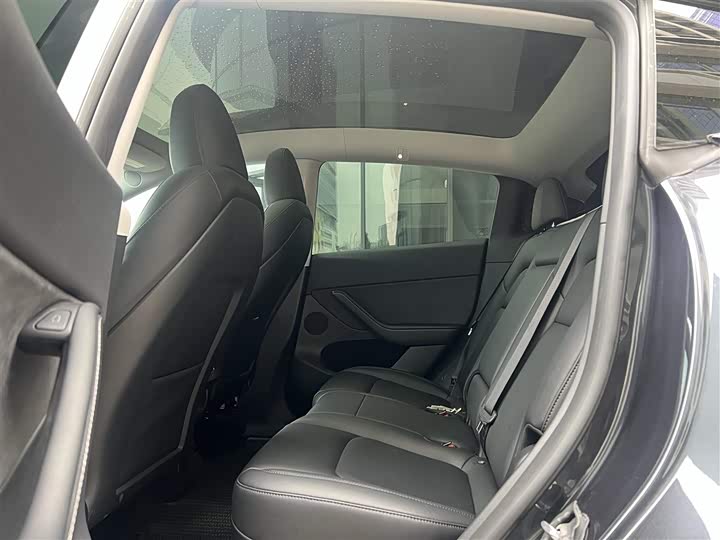 Фото 7 - Tesla Model Y