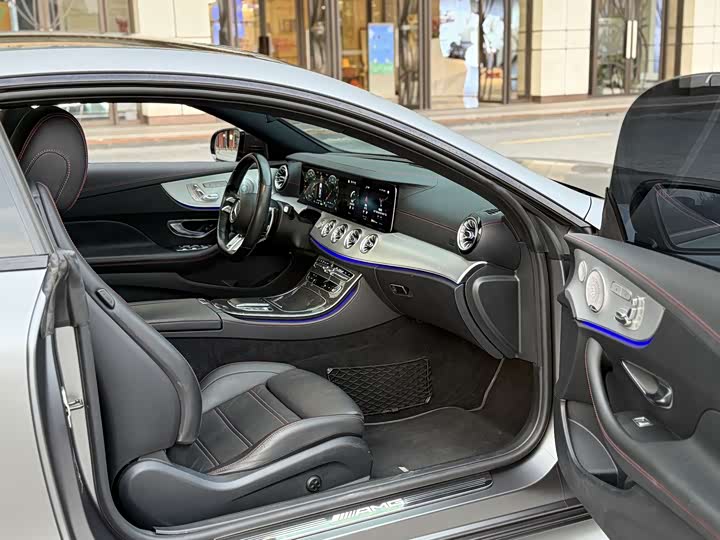 Фото 5 - Mercedes-Benz E-Class AMG