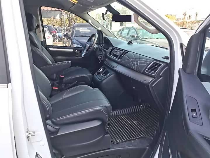 Фото 5 - Maxus G20