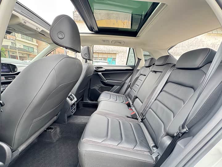 Фото 9 - Volkswagen Tayron