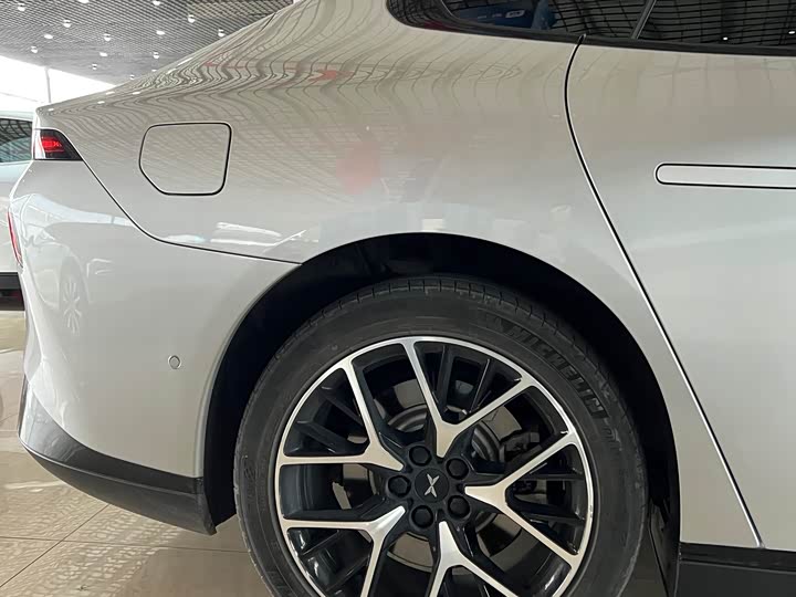 Фото 5 - XPeng P7