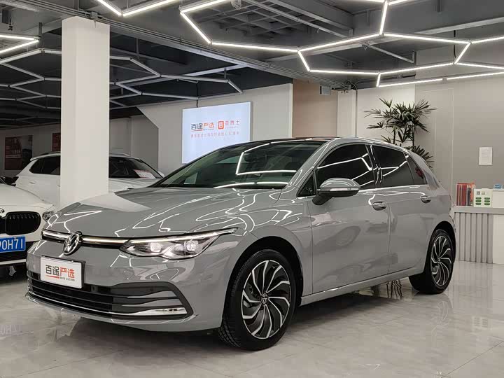 Фото 3 - Volkswagen Golf