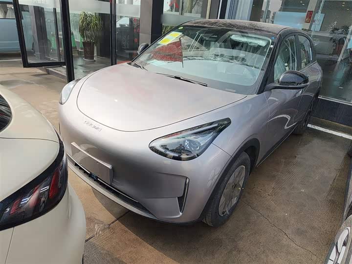 Фото 1 - Geely Galaxy Geome