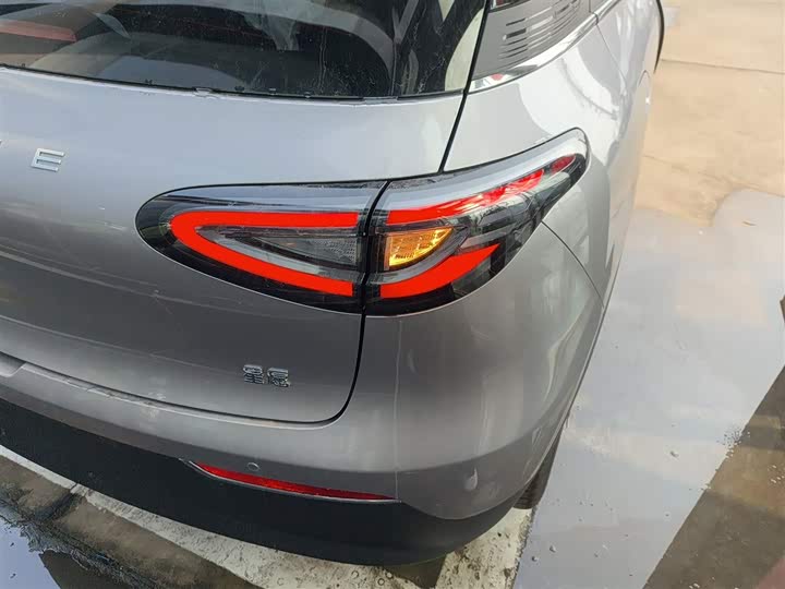 Фото 8 - Geely Galaxy Geome