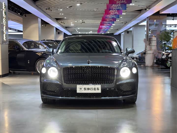 Фото 2 - Bentley Flying Spur
