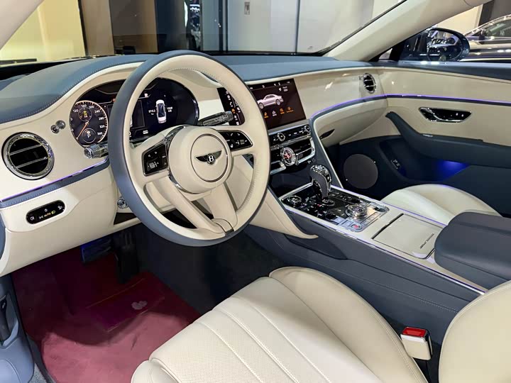 Фото 5 - Bentley Flying Spur