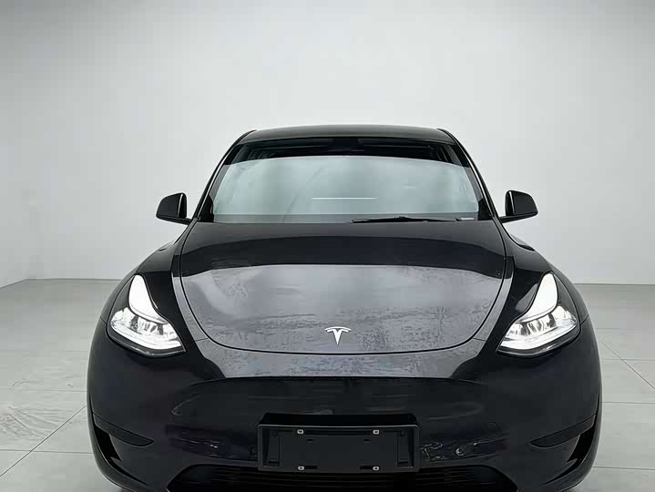 Фото 7 - Tesla Model Y