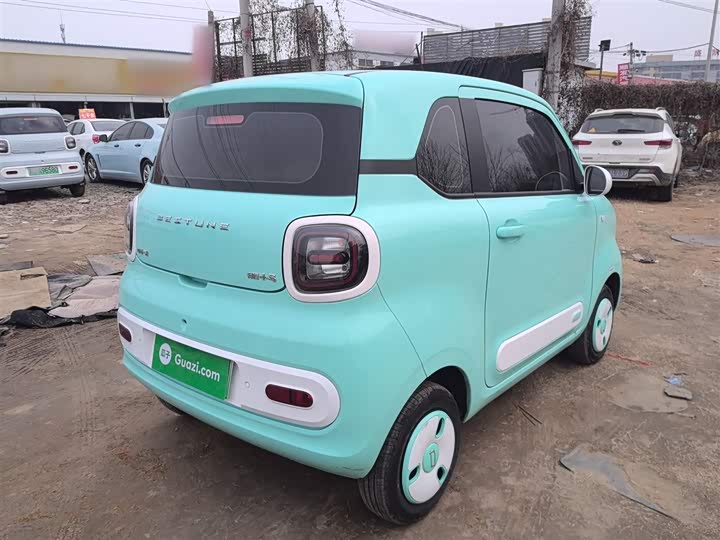 Фото 7 - Bestune Pony