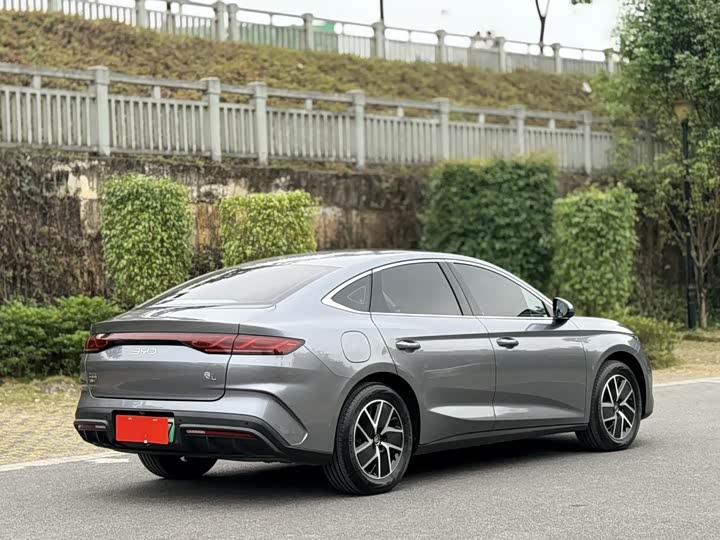 Фото 5 - BYD Qin L