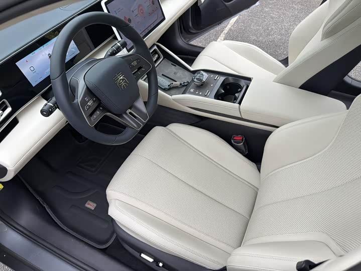 Фото 9 - BYD Qin L