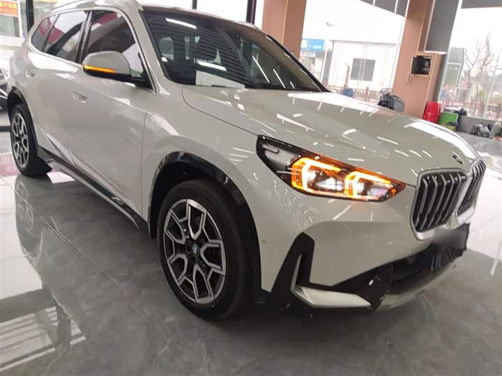 Фото 4 - BMW X1